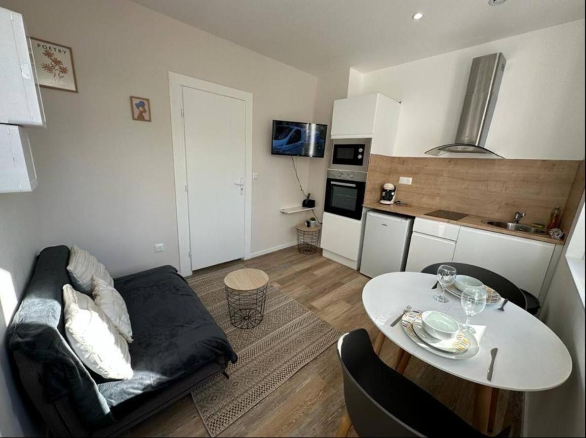 Lerelaisdodileqsl - Cambrai - Hyper Centre - Free Wifi - Ideal Couple & Famille Buitenkant foto