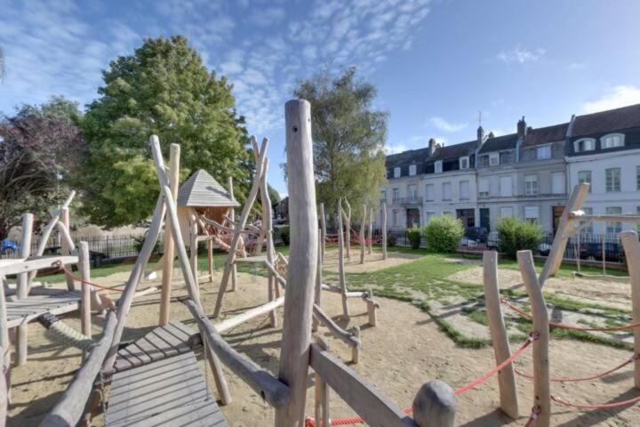 Lerelaisdodileqsl - Cambrai - Hyper Centre - Free Wifi - Ideal Couple & Famille Buitenkant foto